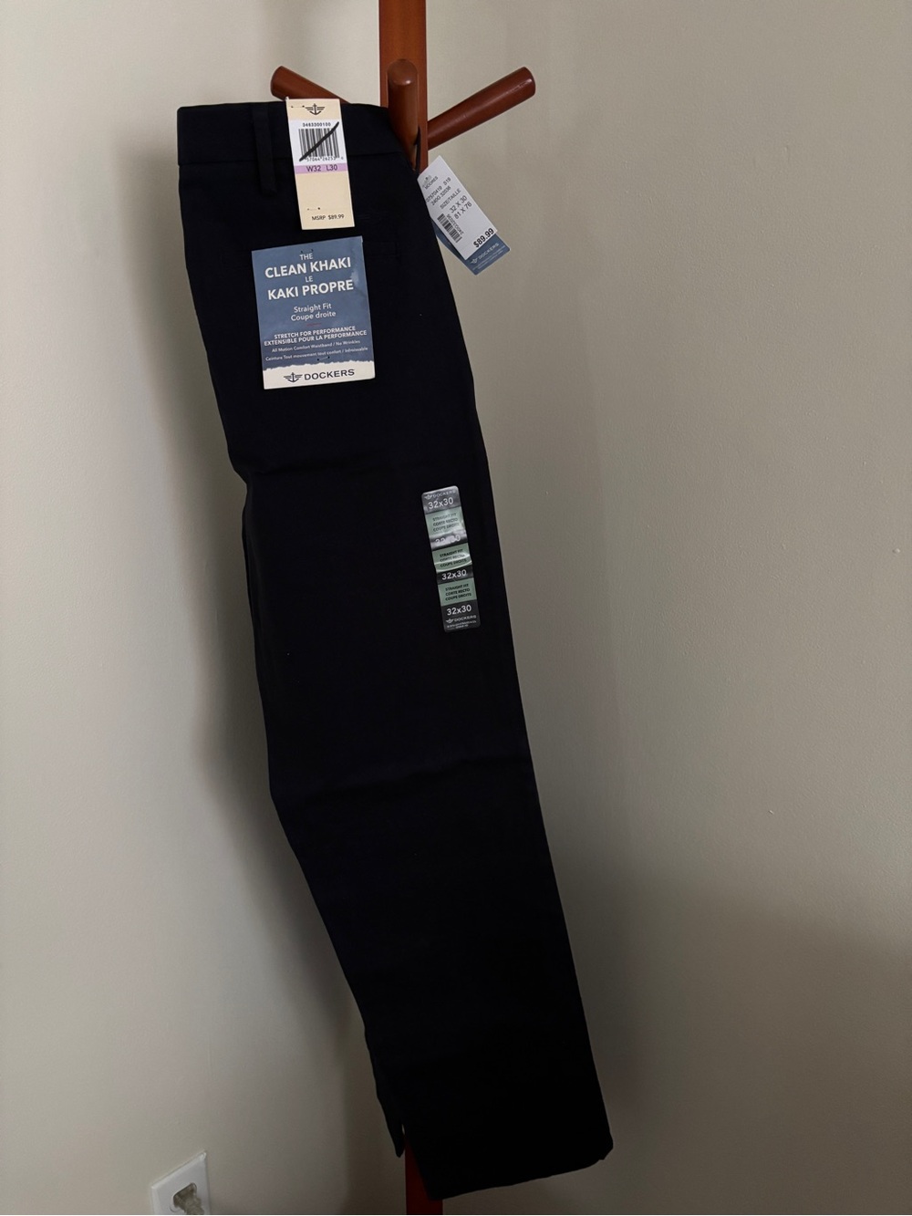 Dockers Men's Straight Fit in Dark Navy 32x30